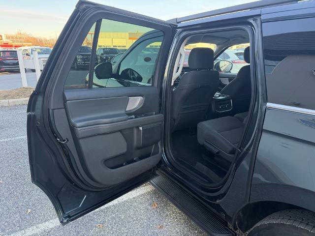 Certified 2025 Ford Expedition Max Active image 11