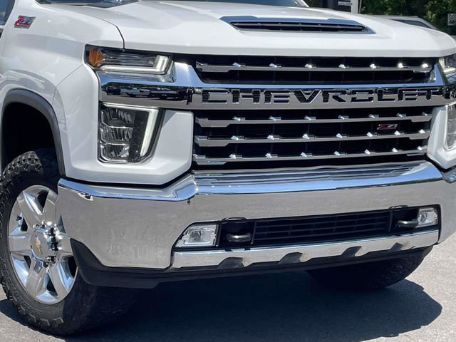 Used 2022 Chevrolet Silverado 2500 LTZ w/ LTZ Convenience Package AWD/4WD image 2