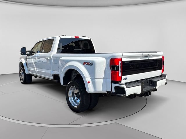Certified 2026 Ford F450 Platinum w/ FX4 Off-Road Package AWD/4WD image 3