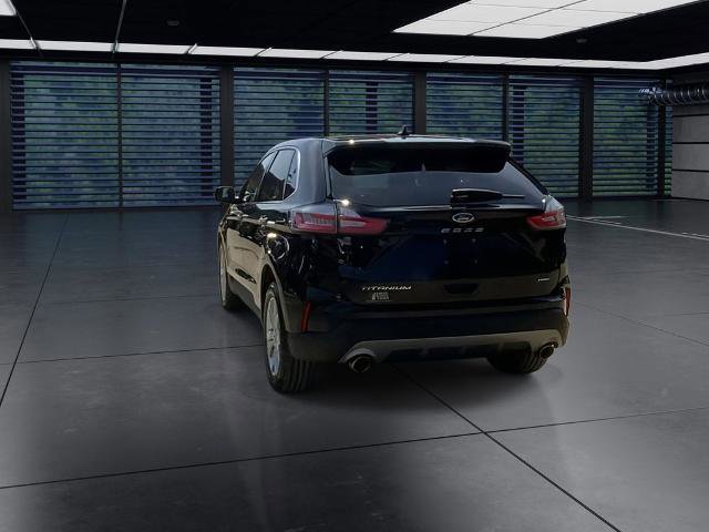 Certified 2024 Ford Edge Titanium image 5