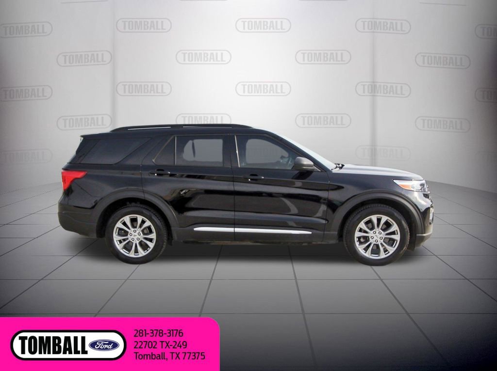 Certified 2023 Ford Explorer XLT w/ Equipment Group 202A AWD/4WD image 8