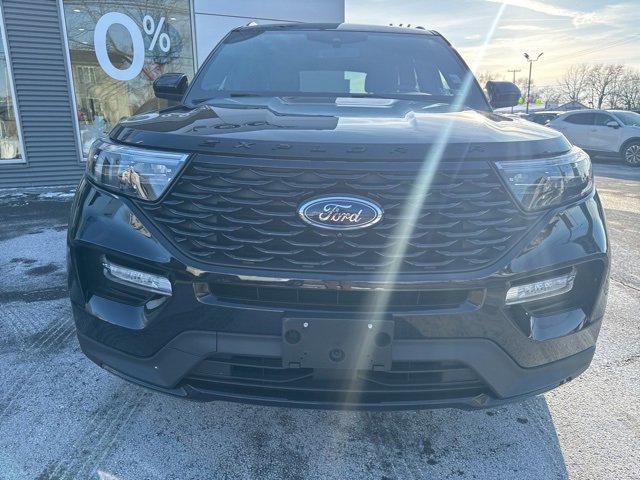 Certified 2022 Ford Explorer ST-Line w/ Class IV Trailer Tow Package image 3