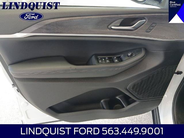 Used 2023 Jeep Grand Cherokee L Limited AWD/4WD image 10