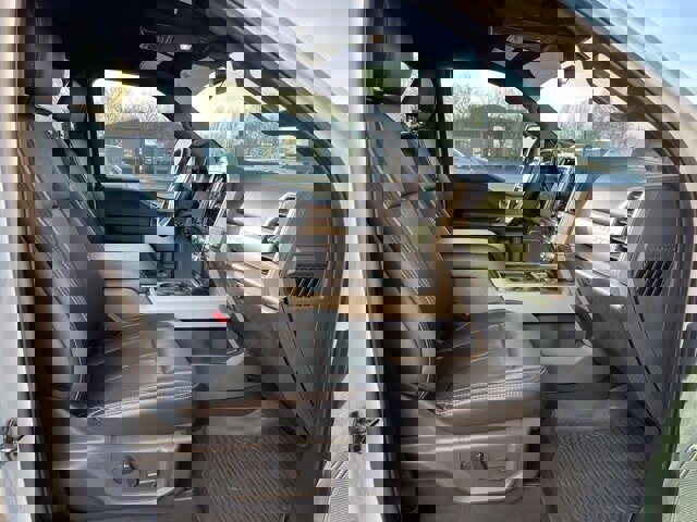 Certified 2022 Ford F350 Lariat w/ Lariat Ultimate Package image 6