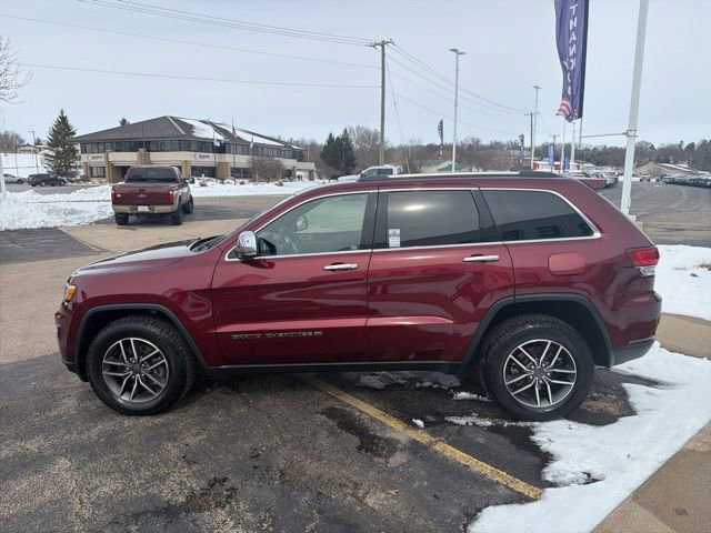 Used 2022 Jeep Grand Cherokee Limited image 2