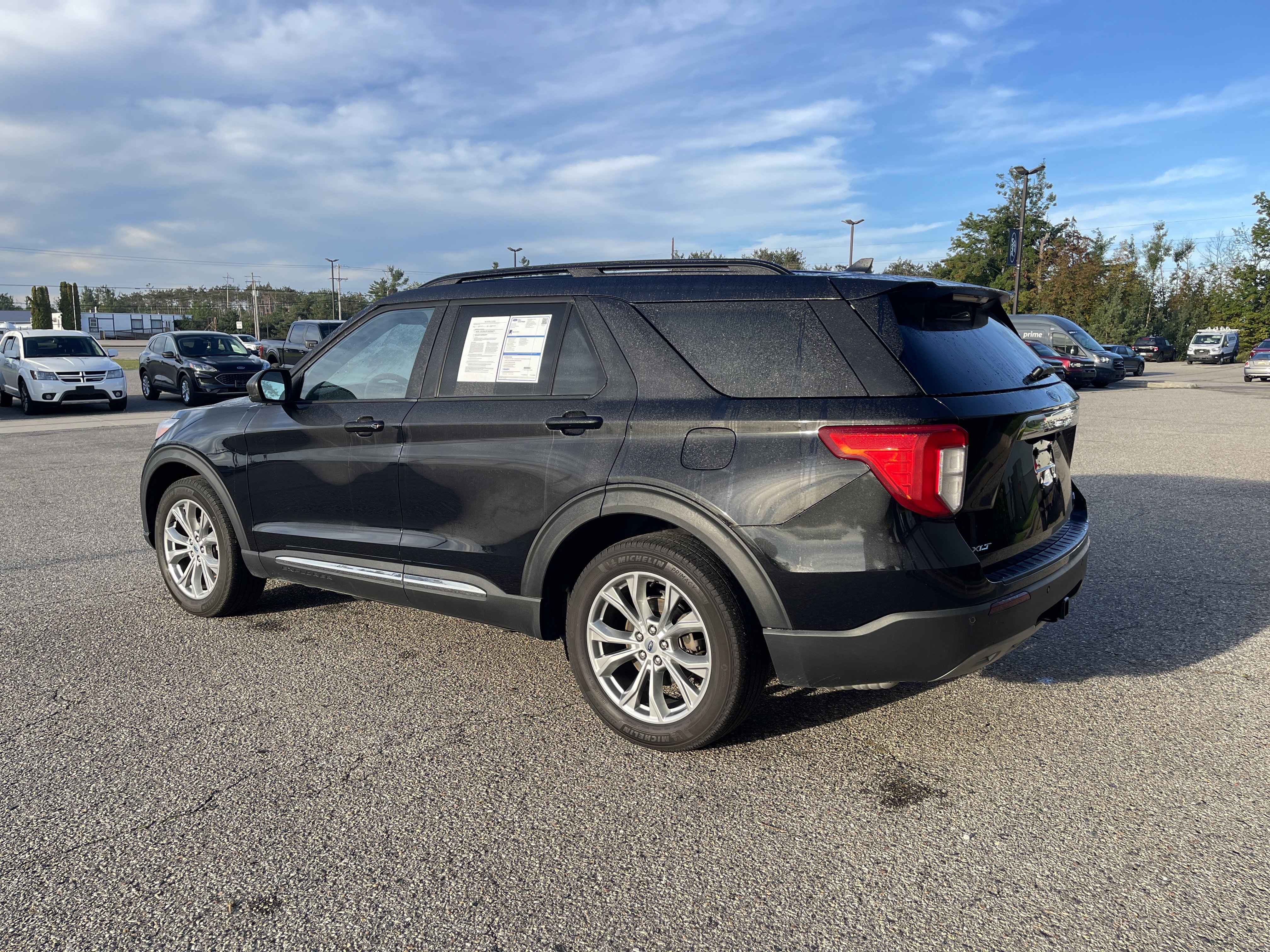 Certified 2023 Ford Explorer XLT w/ Equipment Group 202A AWD/4WD image 6