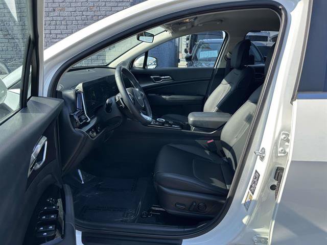Used 2023 Kia Sportage EX AWD/4WD image 13