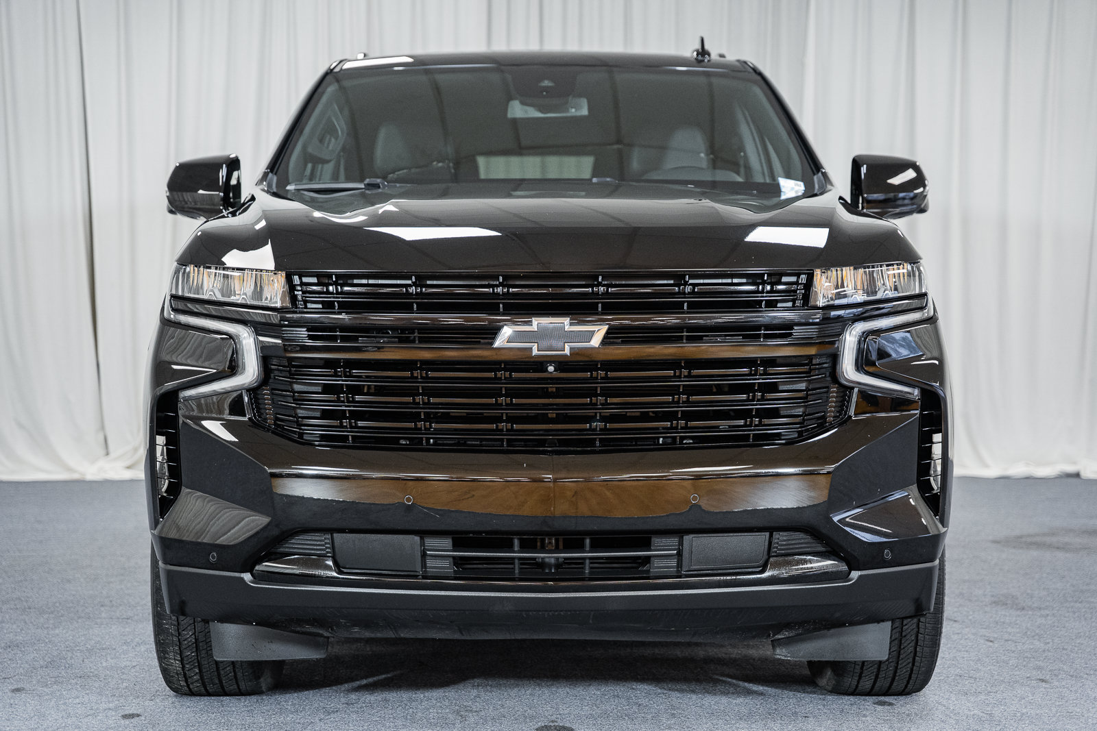 Used 2023 Chevrolet Tahoe RST w/ Luxury Package AWD/4WD image 2