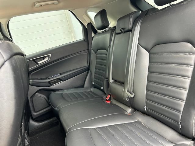 Certified 2019 Ford Edge SEL w/ Equipment Group 201A AWD/4WD image 9