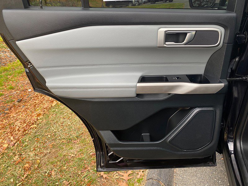 Certified 2022 Ford Explorer XLT w/ Equipment Group 202A image 42