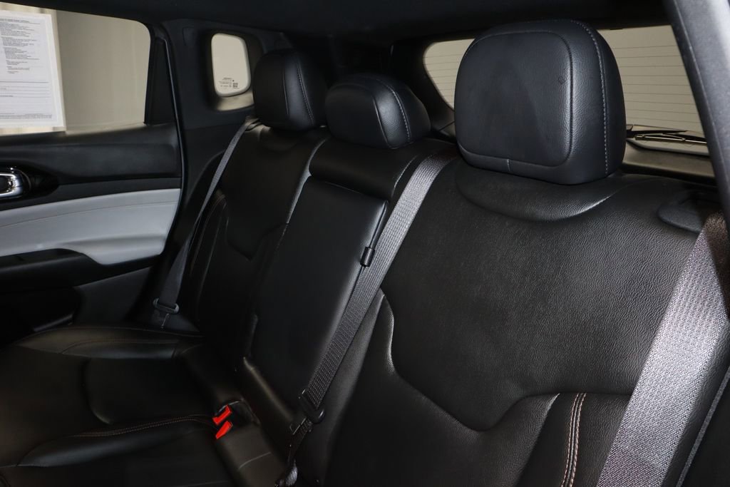 Used 2024 Jeep Compass Limited image 21