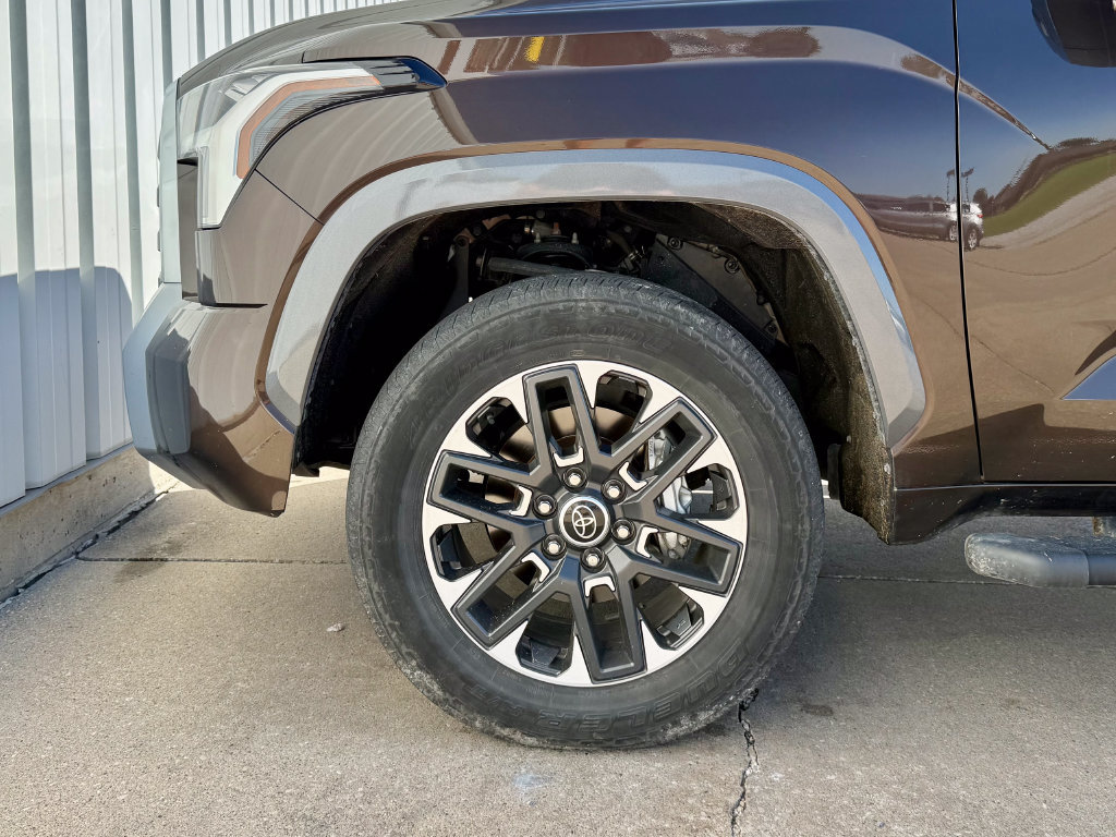 Used 2023 Toyota Tundra Limited AWD/4WD image 26