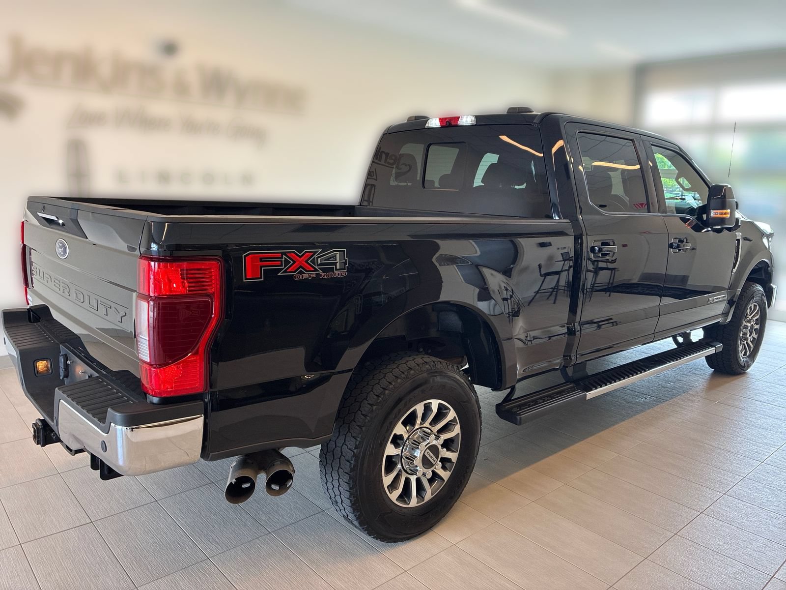 Certified 2022 Ford F250 Lariat w/ Lariat Ultimate Package AWD/4WD video 2