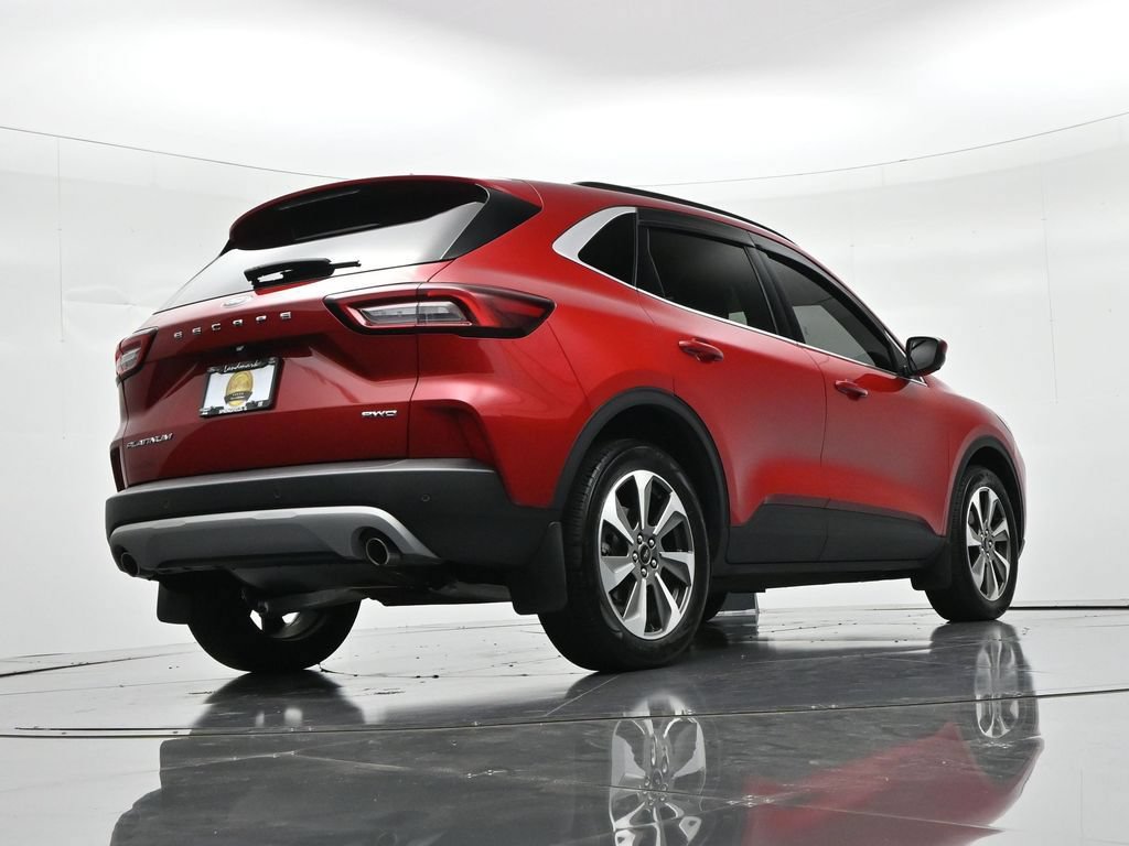 Certified 2023 Ford Escape Platinum AWD/4WD image 22