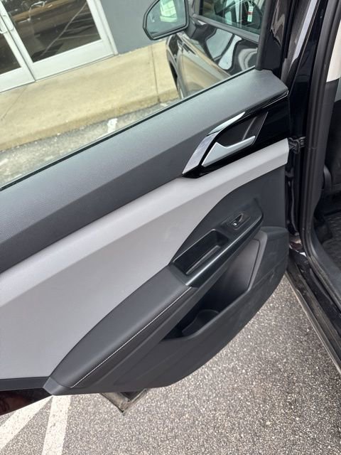 Used 2024 Volkswagen Taos S image 11