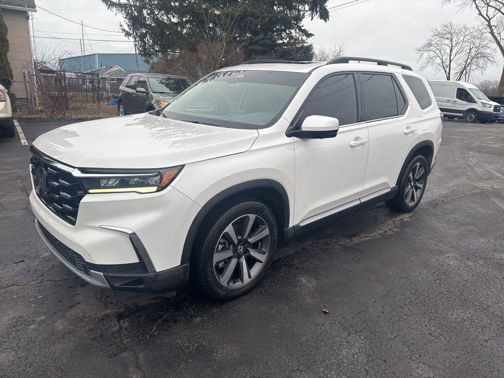 Used 2023 Honda Pilot Elite image 7