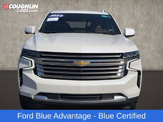 Used 2023 Chevrolet Suburban High Country w/ Premium Package 2 AWD/4WD image 3