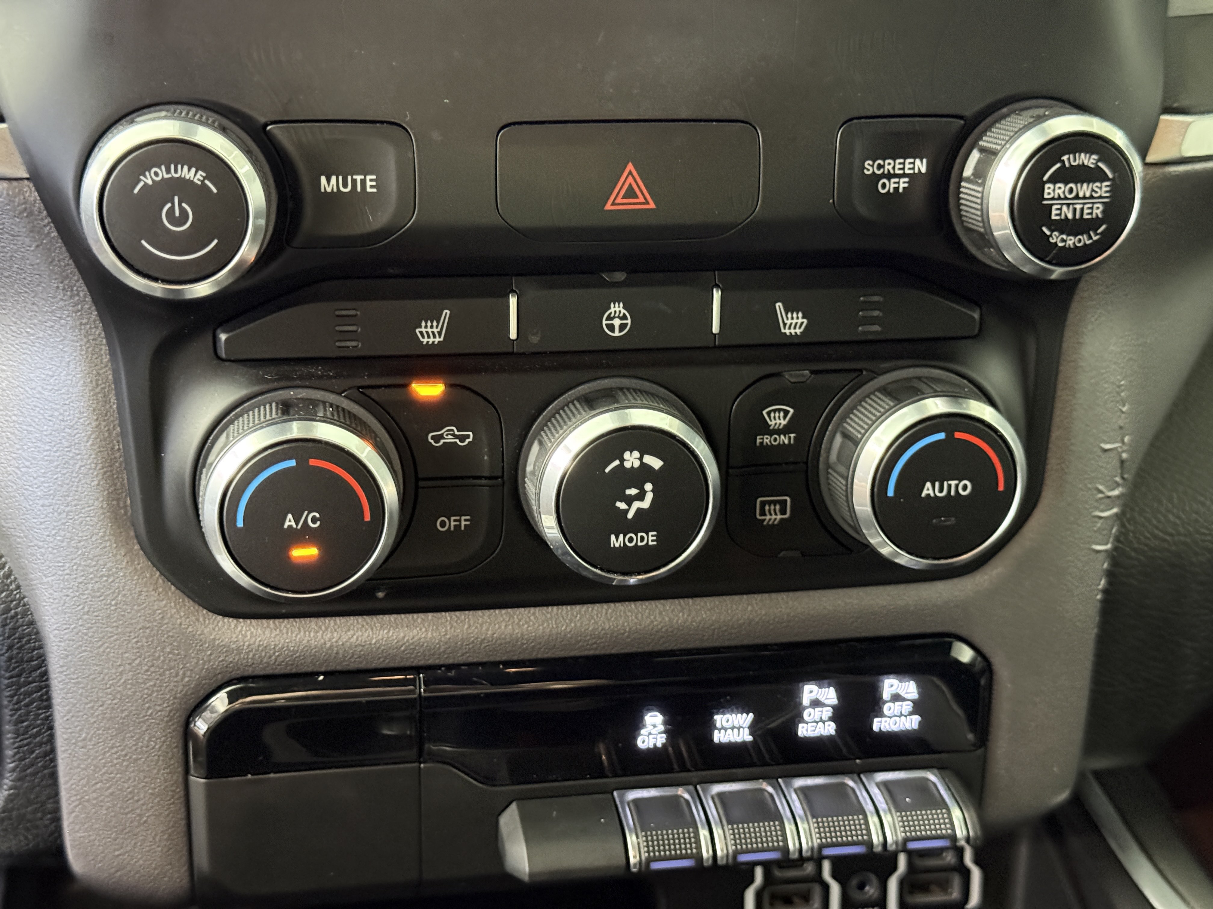 Used 2021 RAM 1500 Big Horn AWD/4WD image 19