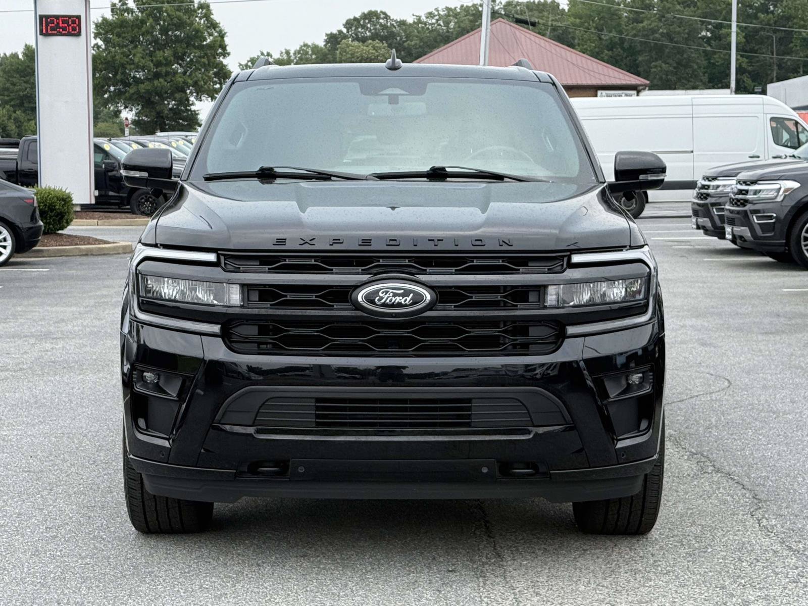Certified 2024 Ford Expedition Max Limited AWD/4WD image 6