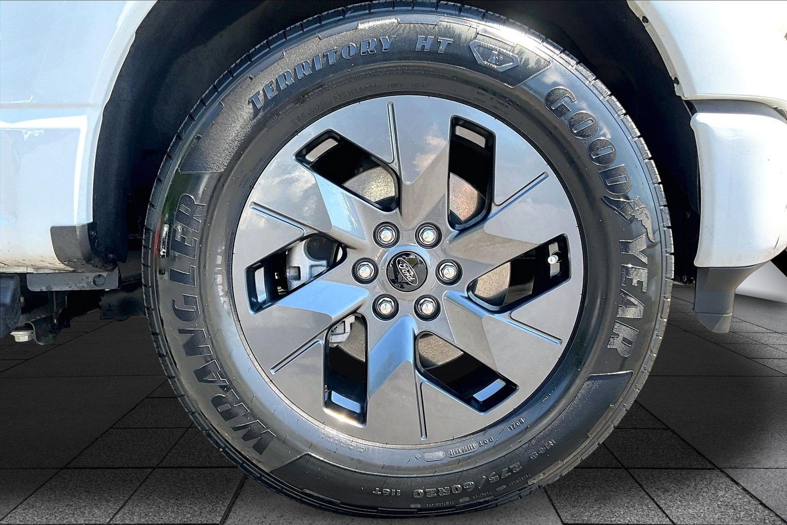 Certified 2025 Ford F150 Lightning Flash AWD/4WD image 8