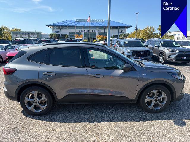 Certified 2025 Ford Escape ST-Line FWD image 4
