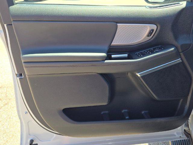 Certified 2025 Ford Expedition Active AWD/4WD image 24