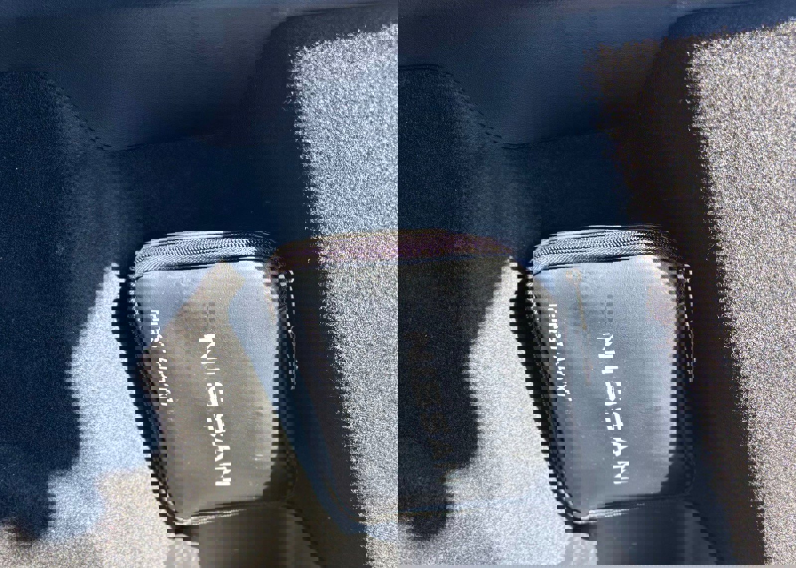 Used 2023 Nissan Rogue SV w/ SV Premium B Package image 11