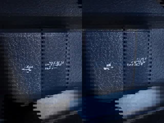 Used 2020 Toyota Camry LE w/ Convenience Package image 27