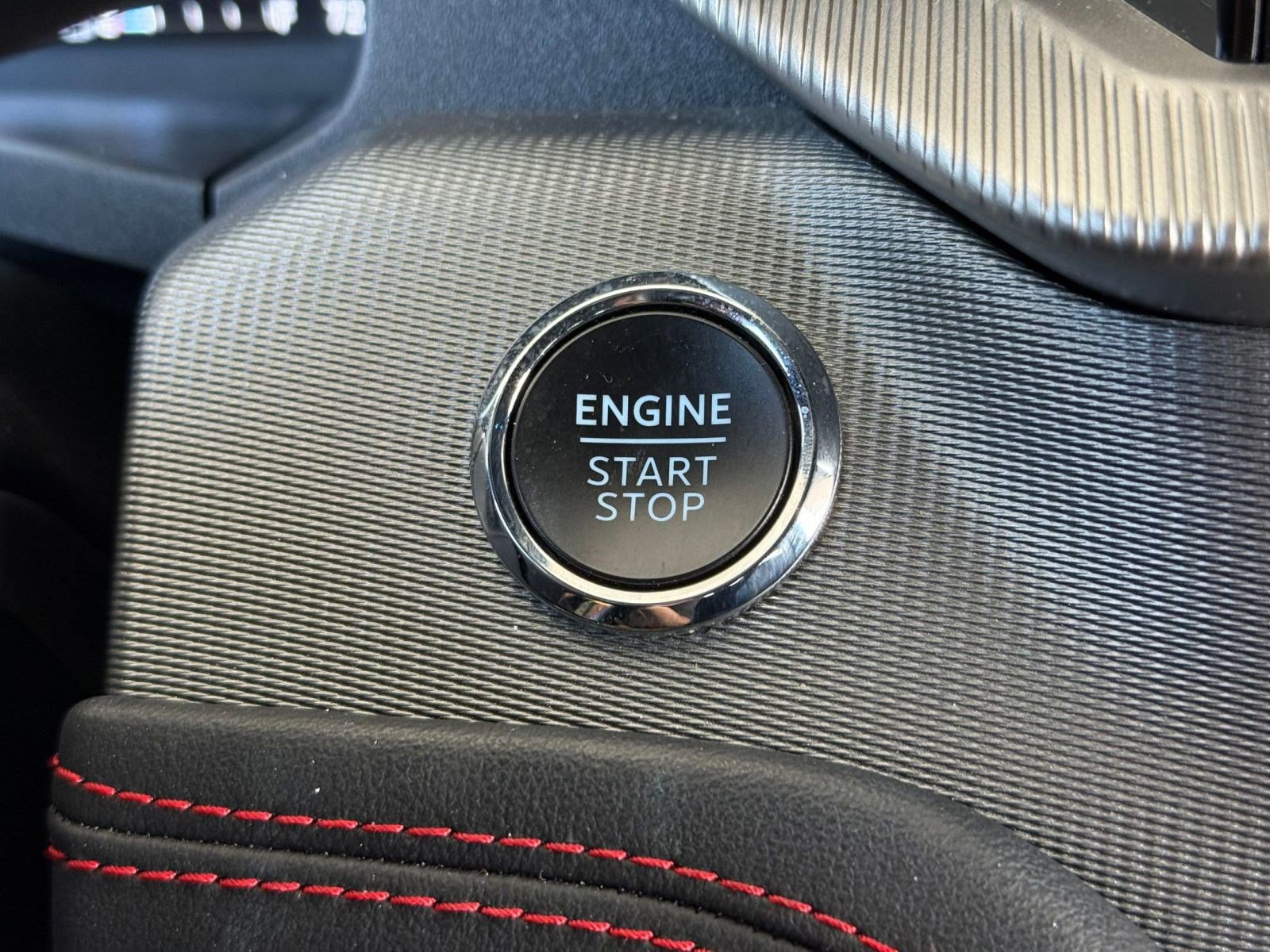 Certified 2025 Ford Explorer ST-Line w/ ST-Line Street Pack AWD/4WD image 27