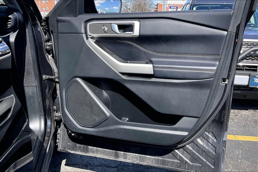 Certified 2022 Ford Explorer XLT w/ Class IV Trailer Tow Package image 21