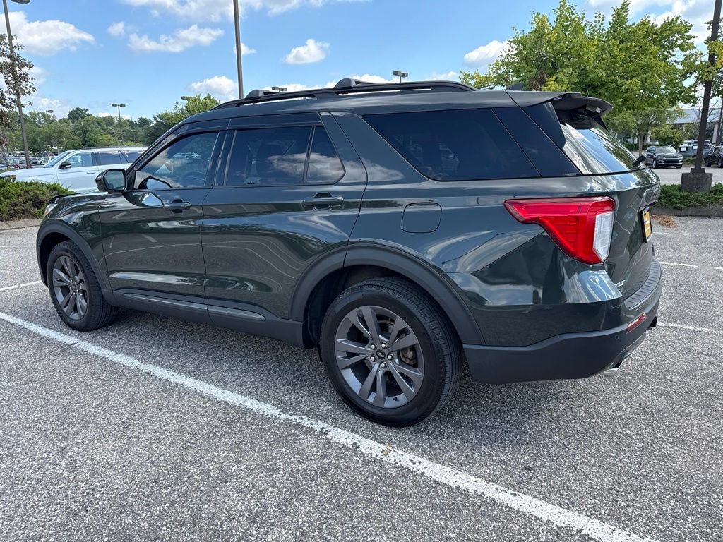 Certified 2023 Ford Explorer XLT w/ Equipment Group 202A AWD/4WD image 5