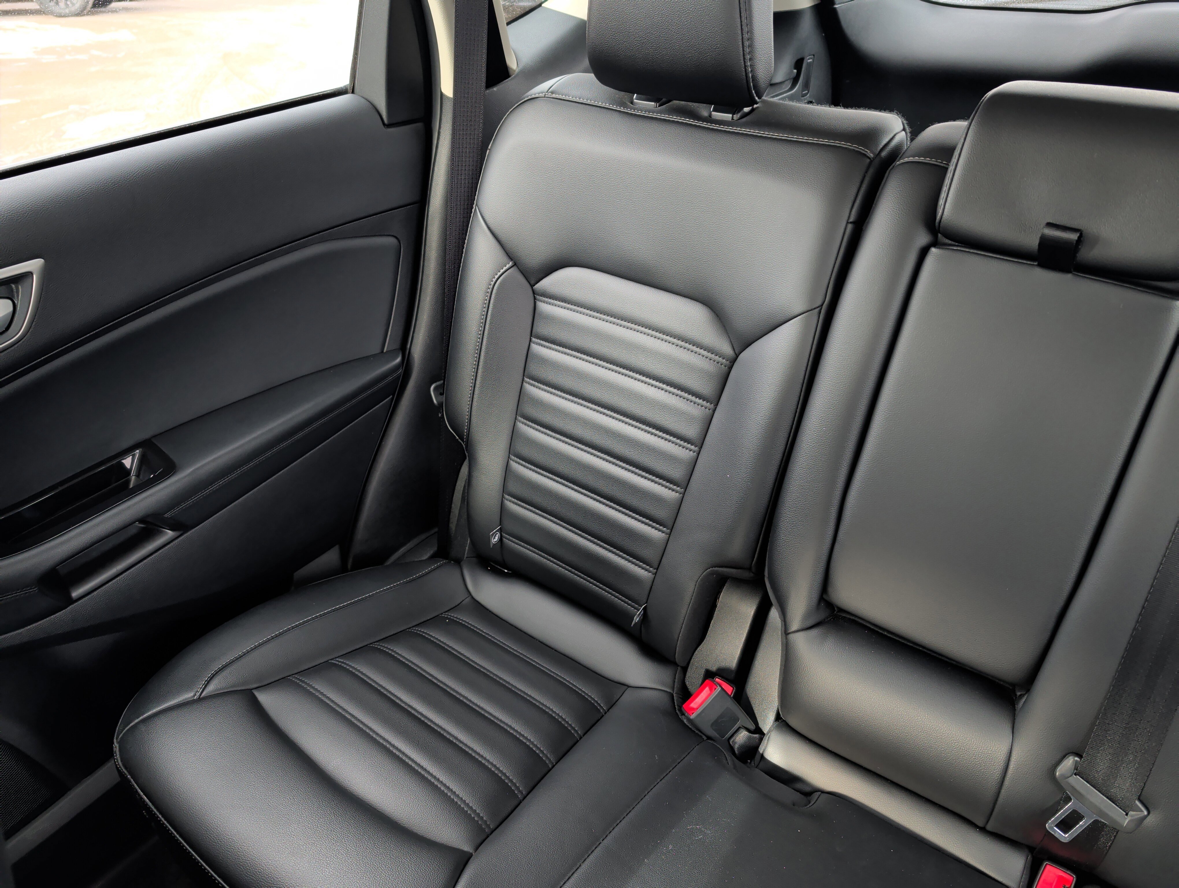 Certified 2020 Ford Edge SEL w/ Convenience Package image 12