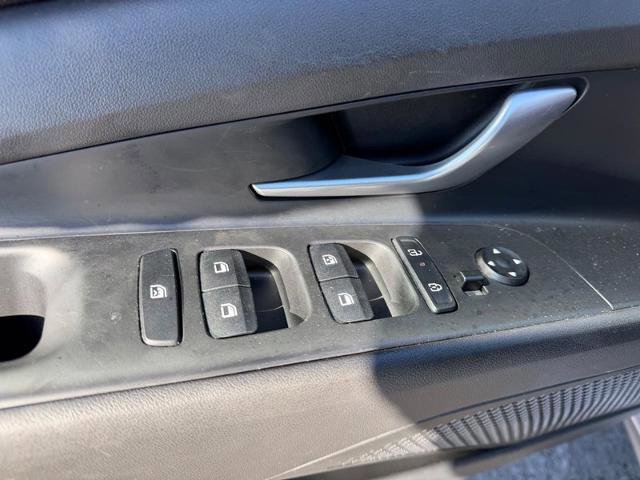 Used 2024 Hyundai Elantra SEL image 18