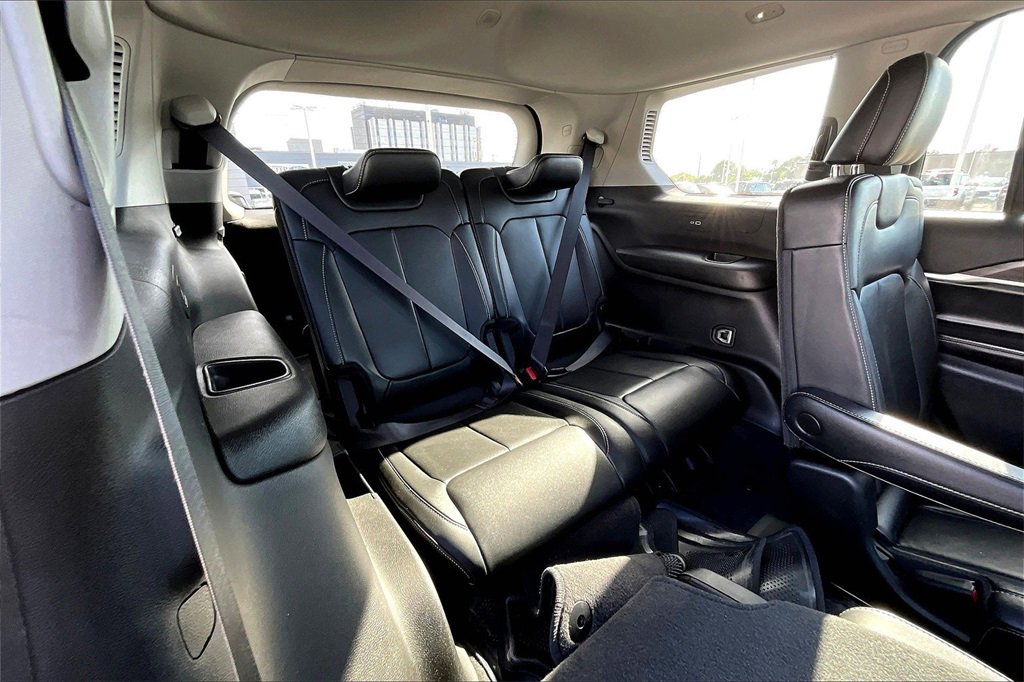 Used 2022 Jeep Grand Cherokee L Limited image 27