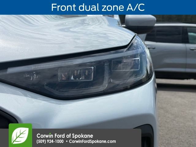 Certified 2025 Ford Escape Platinum AWD/4WD image 9