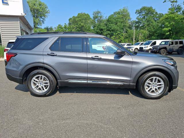 Certified 2025 Ford Explorer Active AWD/4WD image 7