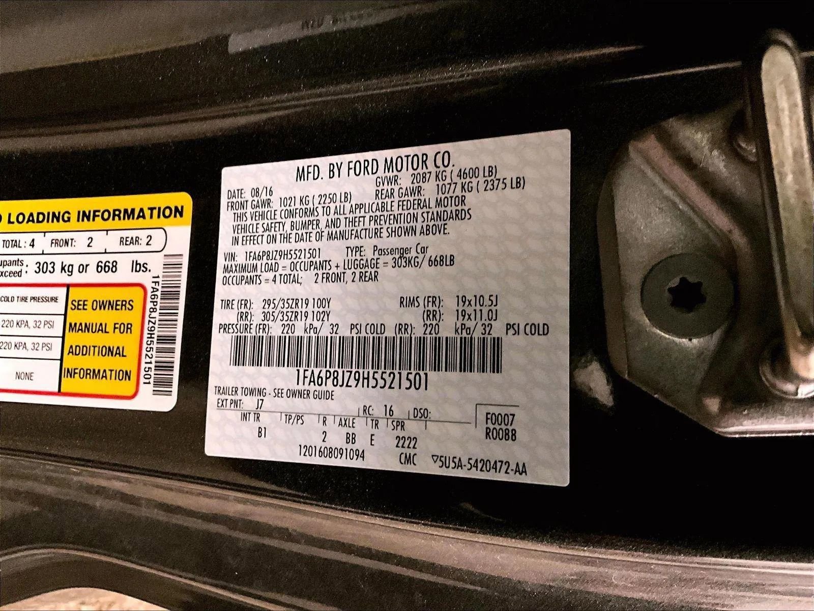 Certified 2017 Ford Mustang Shelby GT350 image 32