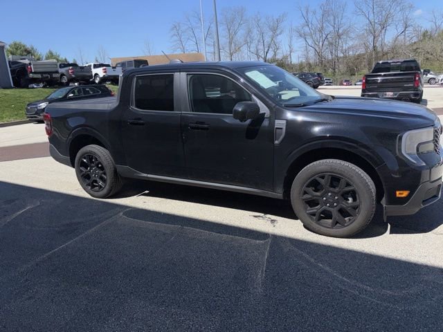Certified 2025 Ford Maverick Lariat w/ Black Appearance Package AWD/4WD image 11