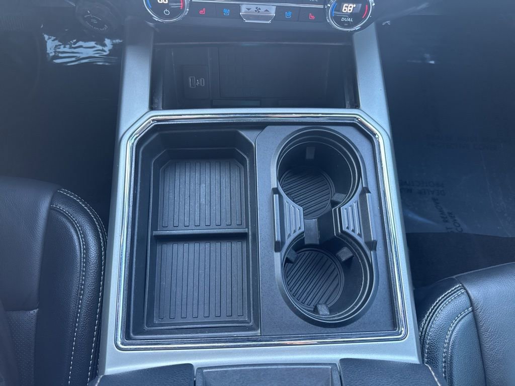 Certified 2022 Ford F350 Lariat w/ Black Appearance Package image 32