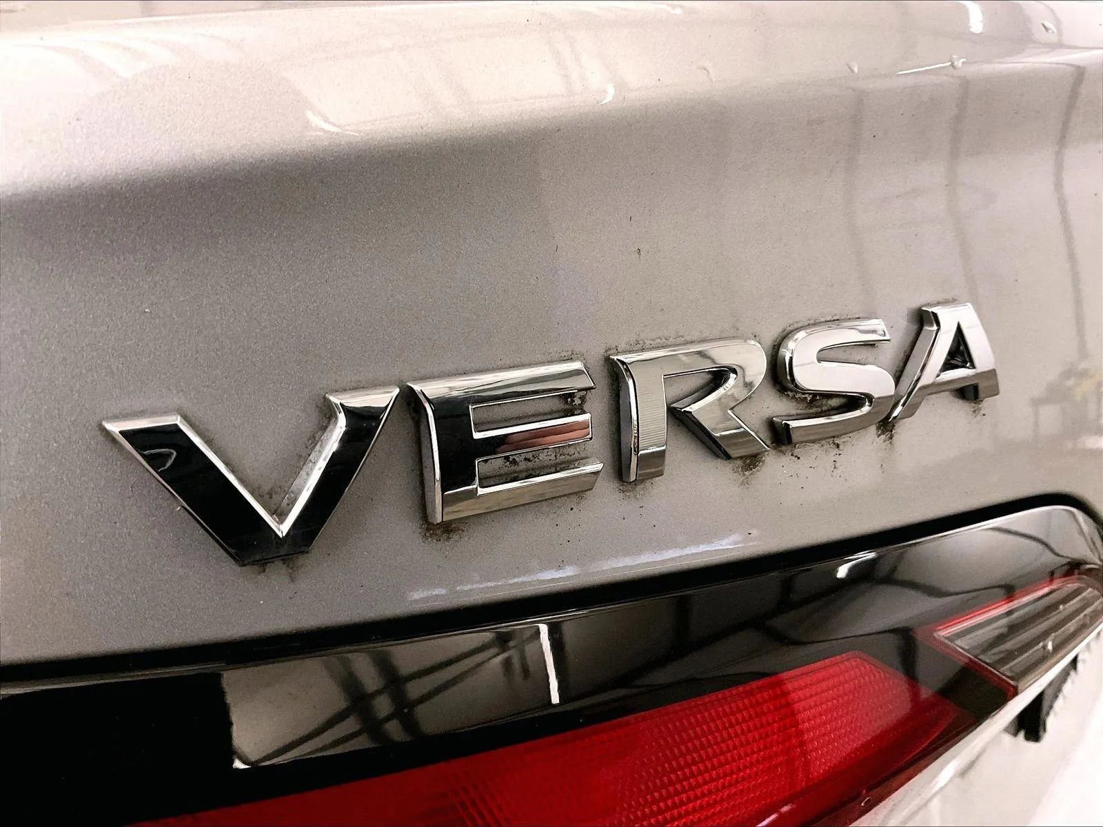 Used 2024 Nissan Versa S w/ Trunk Package image 13