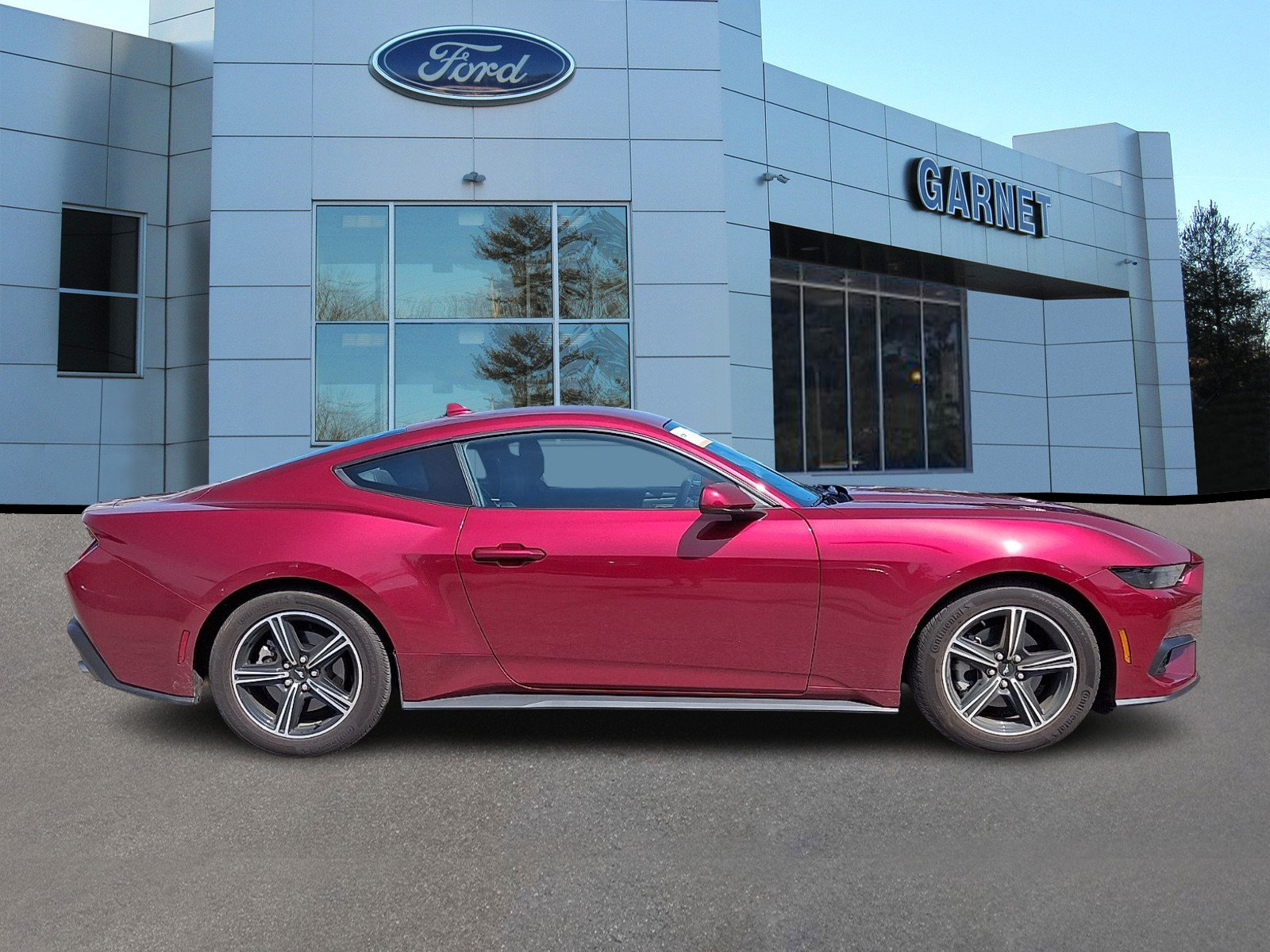 Certified 2025 Ford Mustang Coupe RWD image 10
