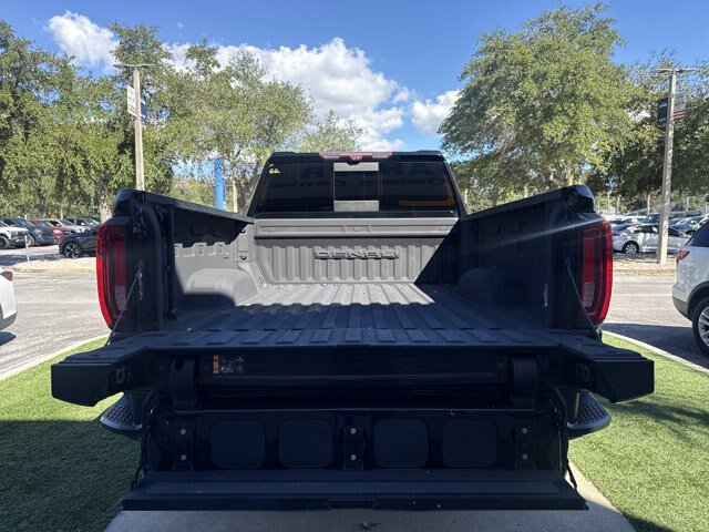 Used 2022 GMC Sierra 2500 Denali w/ Denali Ultimate Package AWD/4WD image 5