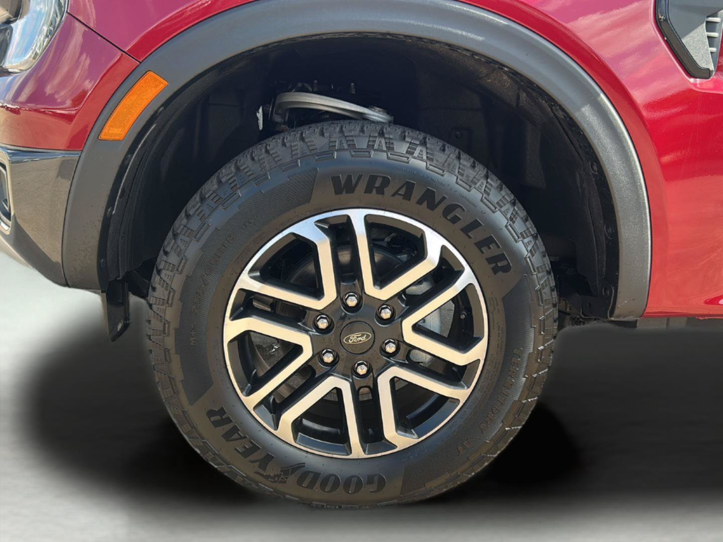 Certified 2025 Ford Ranger Lariat w/ FX4 Off-Road Package AWD/4WD image 29