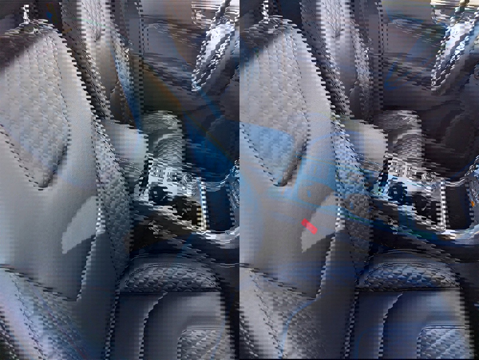 Certified 2024 Ford Edge Titanium image 12