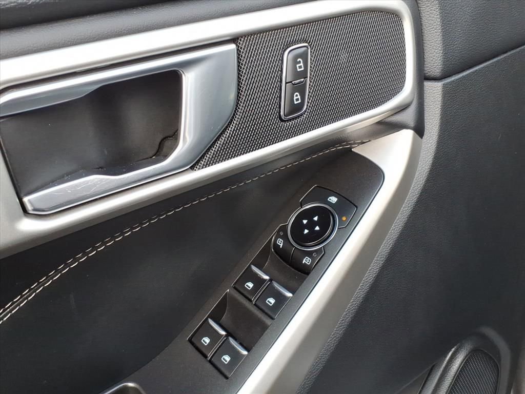 Certified 2023 Ford Explorer XLT image 16