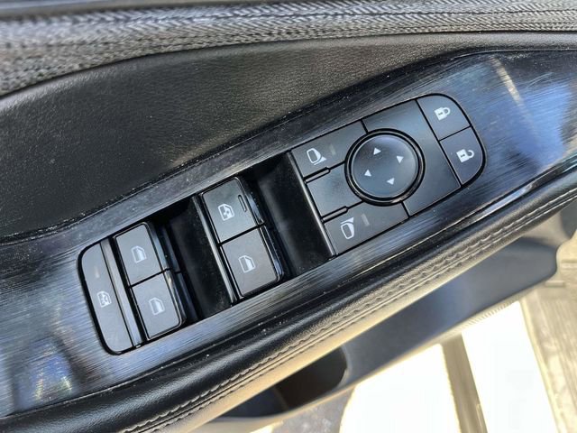 Used 2023 Nissan Rogue SV image 11