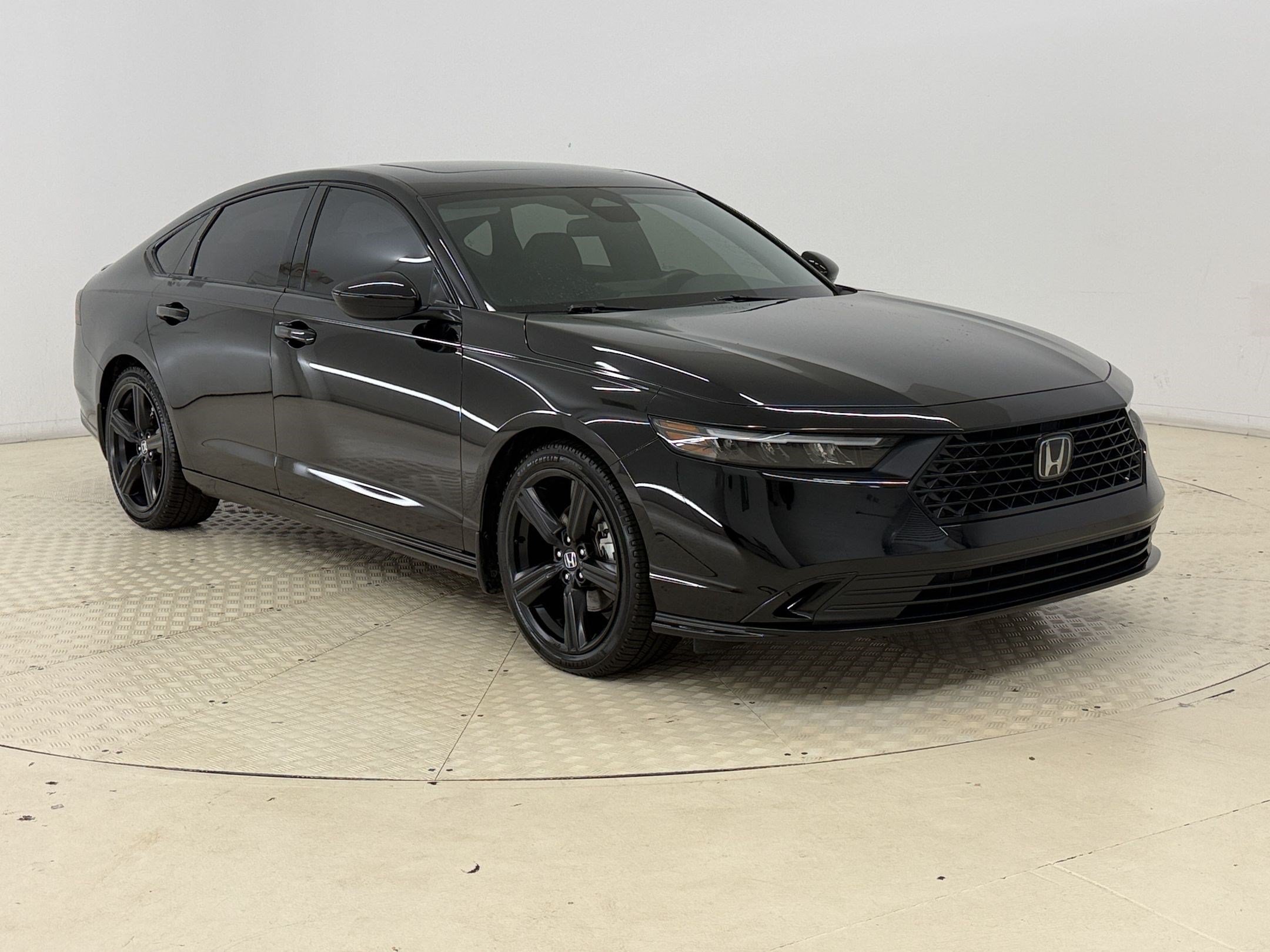 Used 2024 Honda Accord Sport image 7