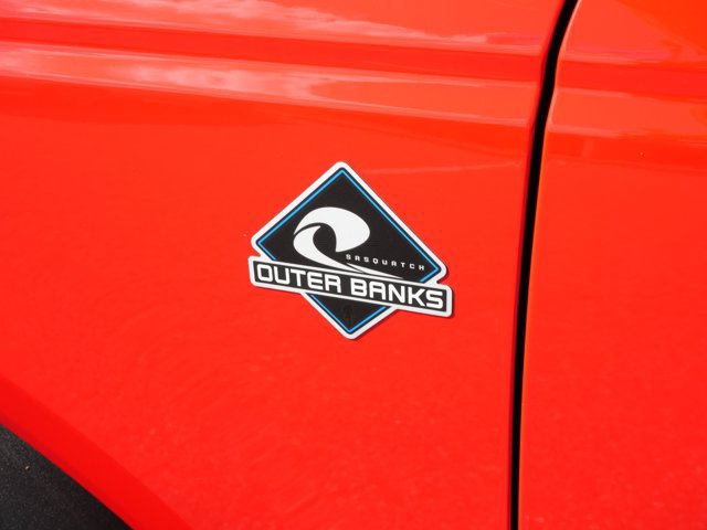 Certified 2023 Ford Bronco Outer Banks w/ Sasquatch Package AWD/4WD image 10