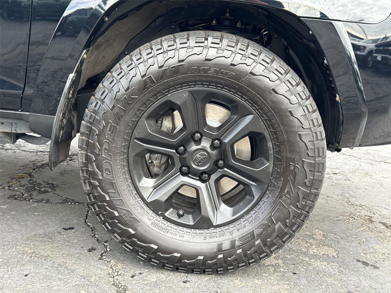 Used 2021 Toyota 4Runner SR5 image 10