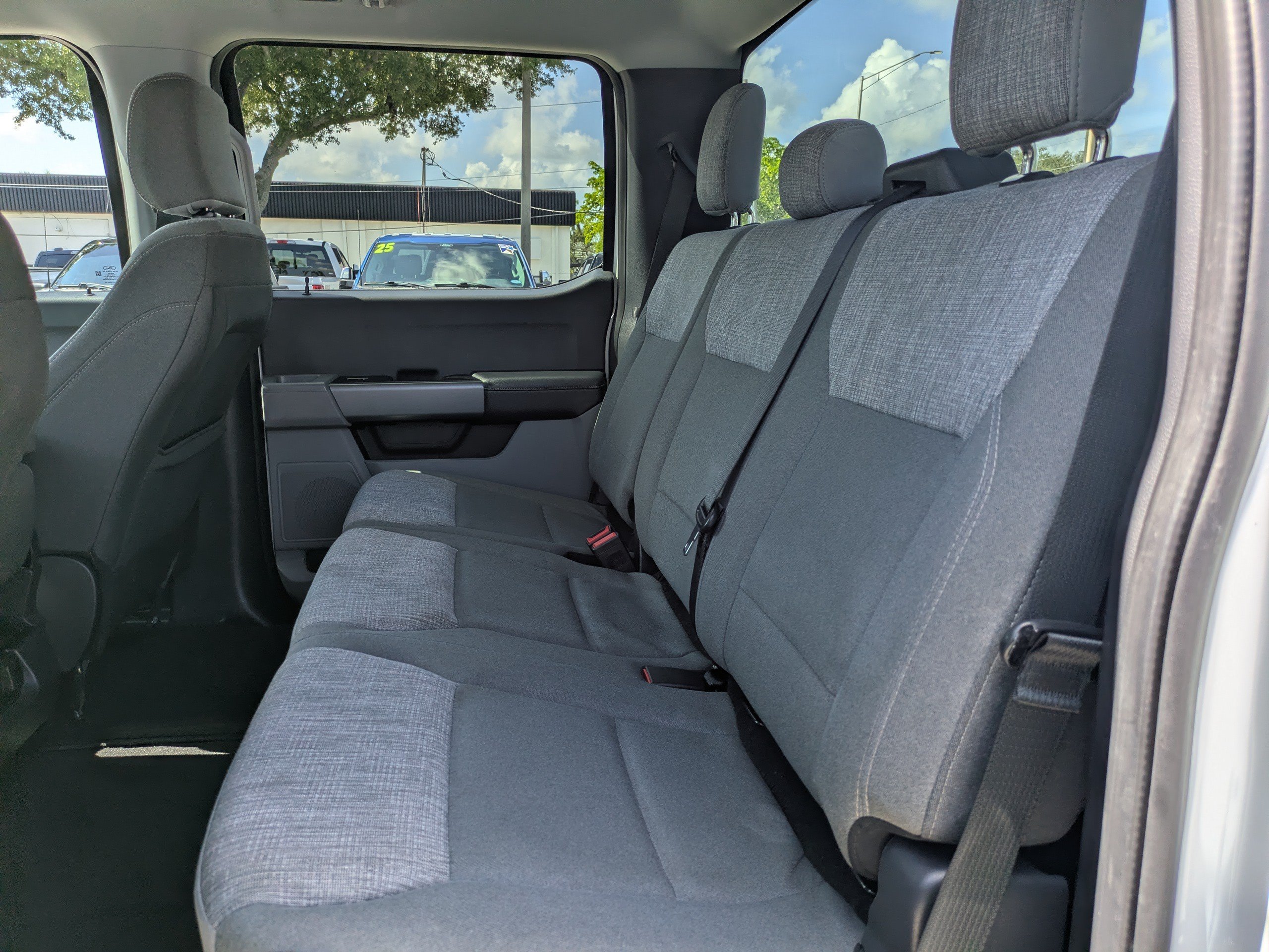 Certified 2025 Ford F250 XLT AWD/4WD image 14